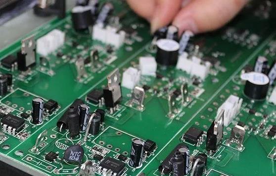 PCBA加工貼片元器件與插件元器件的區別在哪？